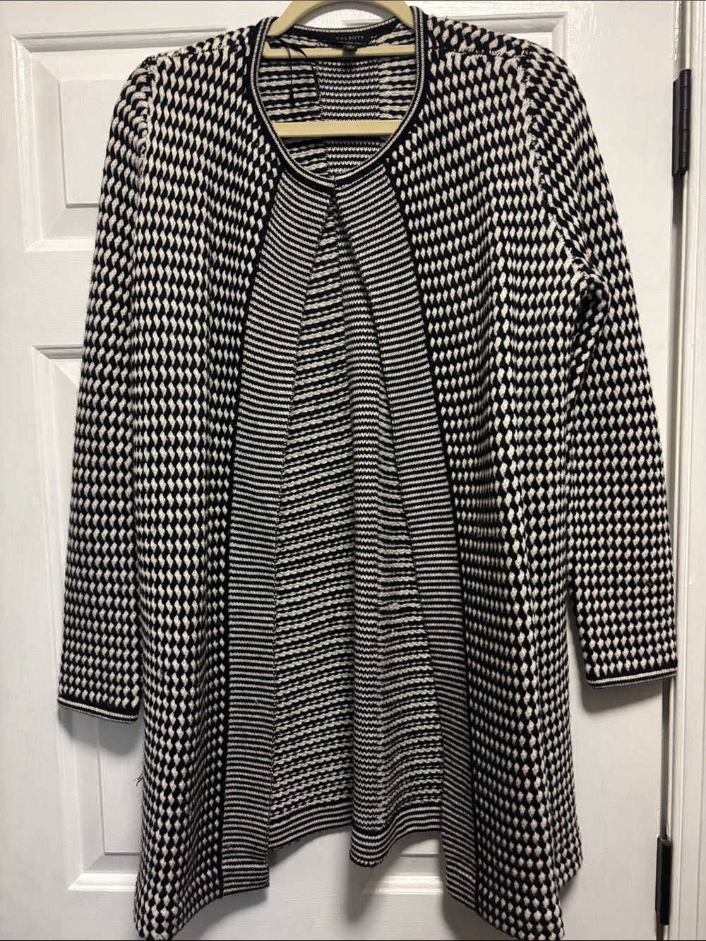 Black and White Patterned Open coat